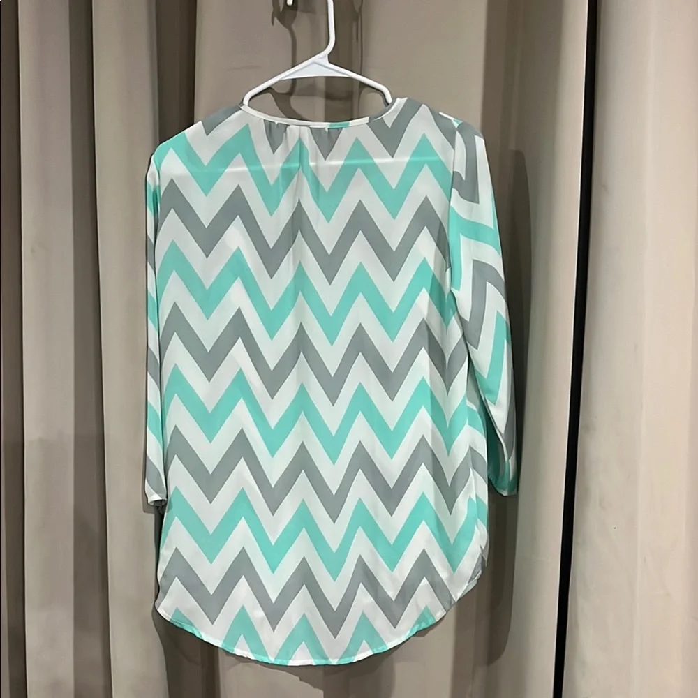 White and Blue Blouse with Three Quarter Sleeves - Picture 3 of 3